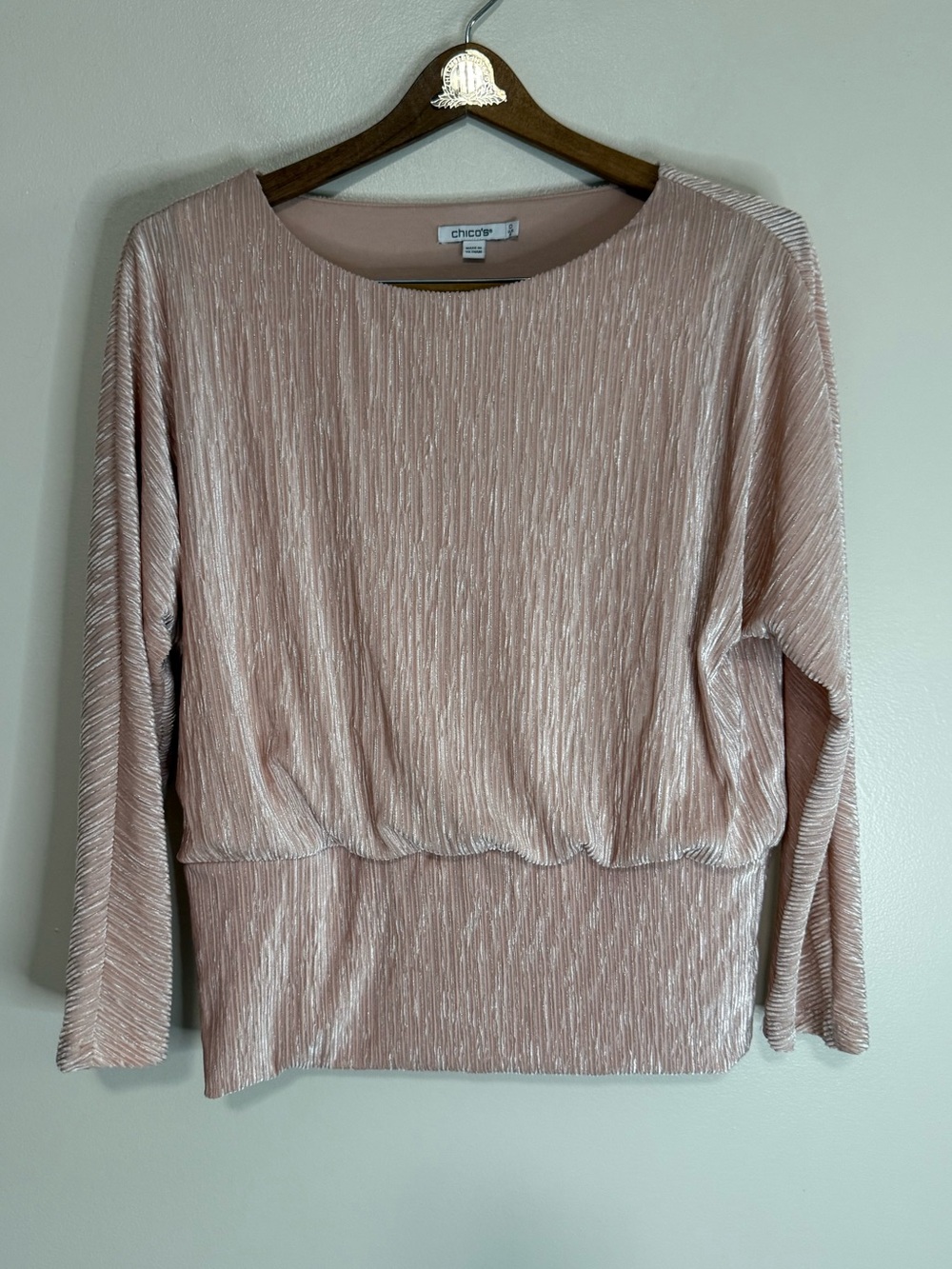 Chico's Blush Pink Metallic Pleated Long-Sleeve Top size small (0)